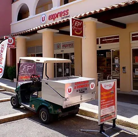 Apartment 4 Pers Cap Esterel Centre Du Village Clim Wifi