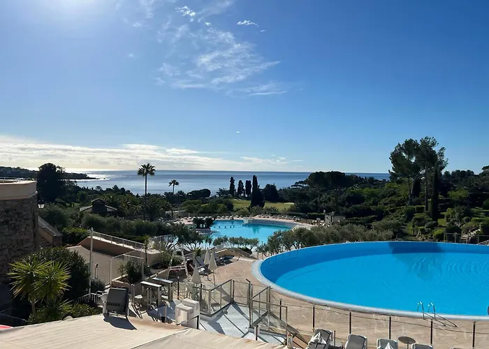 4 Personnes Cap Esterel Centre Du Village