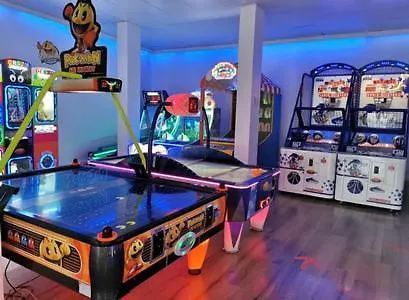 4 Personnes Cap Esterel Centre Du Village דירה *