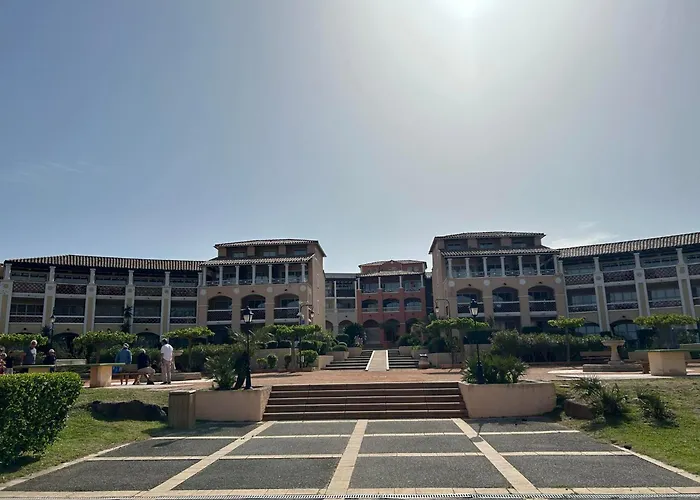 4 Personnes Cap Esterel Centre Du Village *