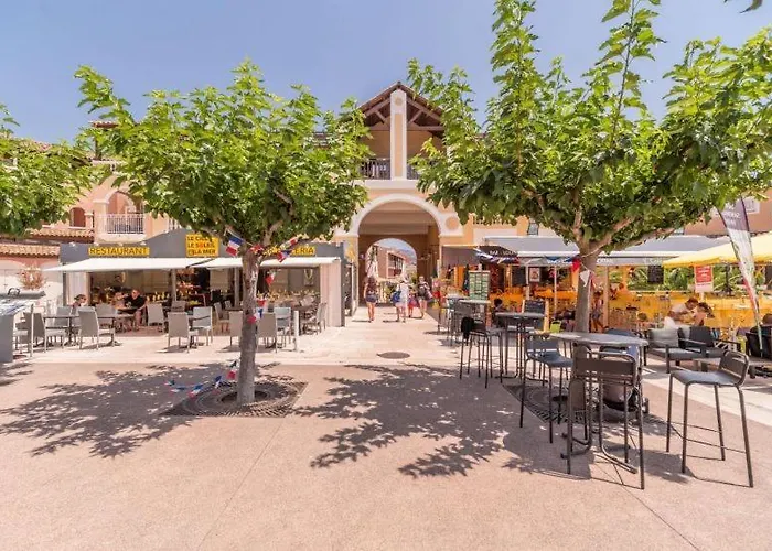 4 Personnes Cap Esterel Centre Du Village *