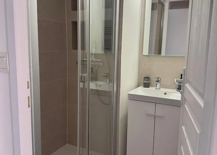 4 Personnes Cap Esterel Centre Du Village *